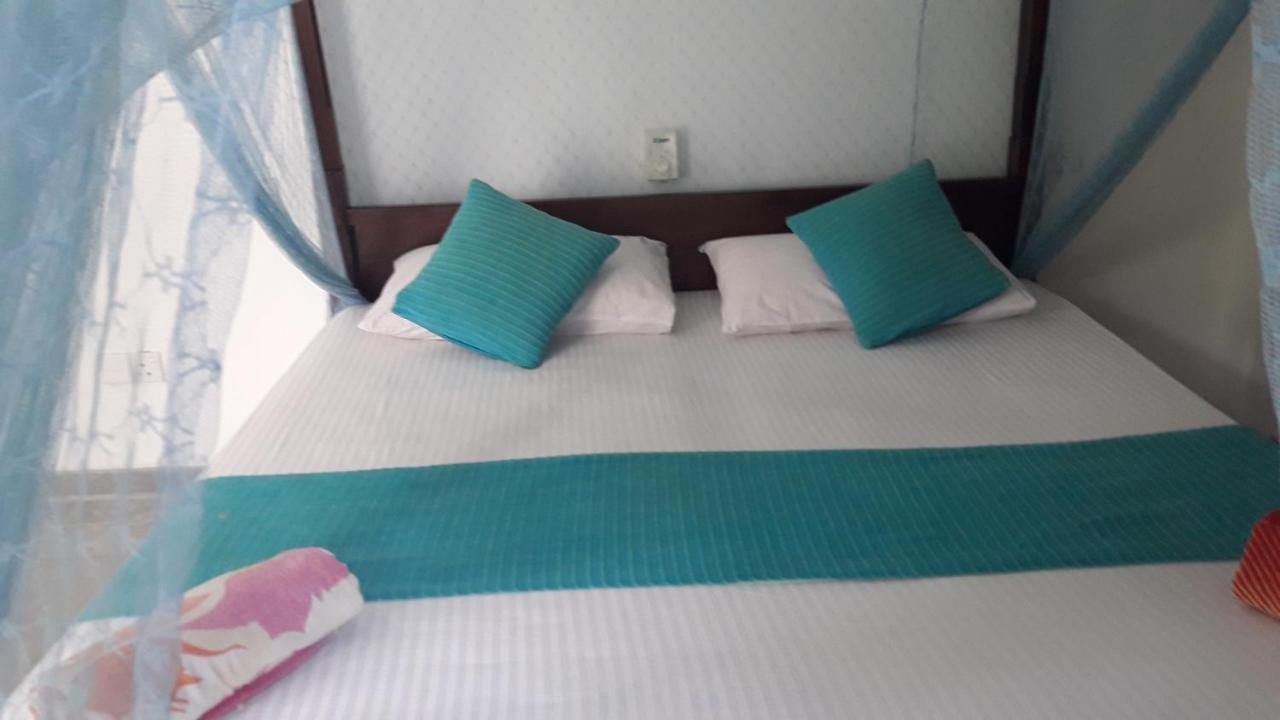 Hotel Sea Front Hikkaduwa Extérieur photo